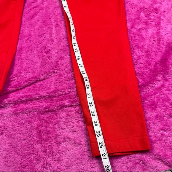 Gap broken in straight khakis petites - Picture 4 of 6